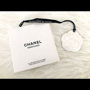 COPY - COPY - Chanel Ceramic Camellia Diffuser